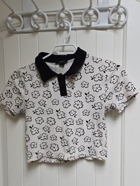 Forever 21 Girl Large Girls' Black & White Floral Polo Top Cropped Shirt